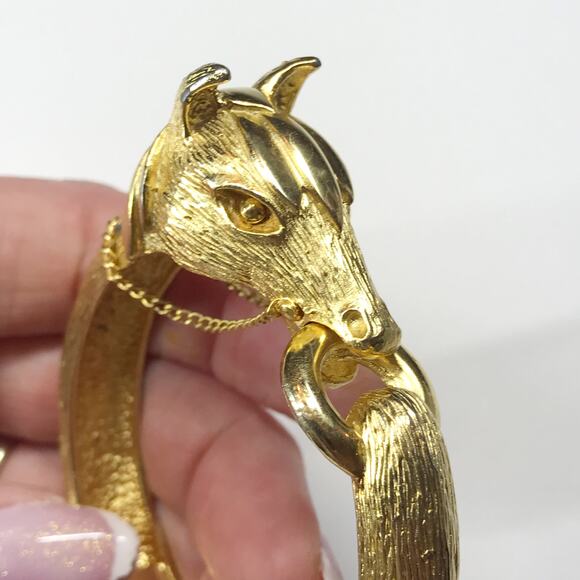 Vintage Unsigned Castlecliff Gold Plated Horse Clamper Bracelt Equestrian Rare - Picture 8 of 13